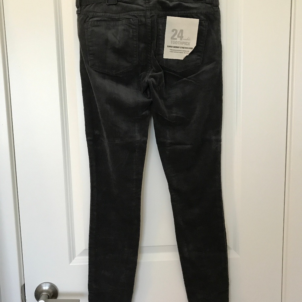 BLACK J CREW  JEANS, SIZE 24, NEW WITH TAGS.